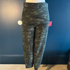 SPANX Camouflage Leggings with booty boost!!!!